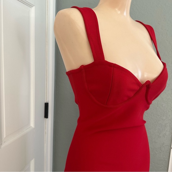 LULU’S DIVINE SILHOUETTE BANDAGE BUSTIER BODYCON DRESS - Picture 6 of 14